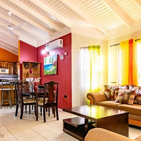 Ocho Rios Emerald 2 Bed 10 Mins Ocho Rios 24Hrs Hot Water Wi Fi 外观 照片