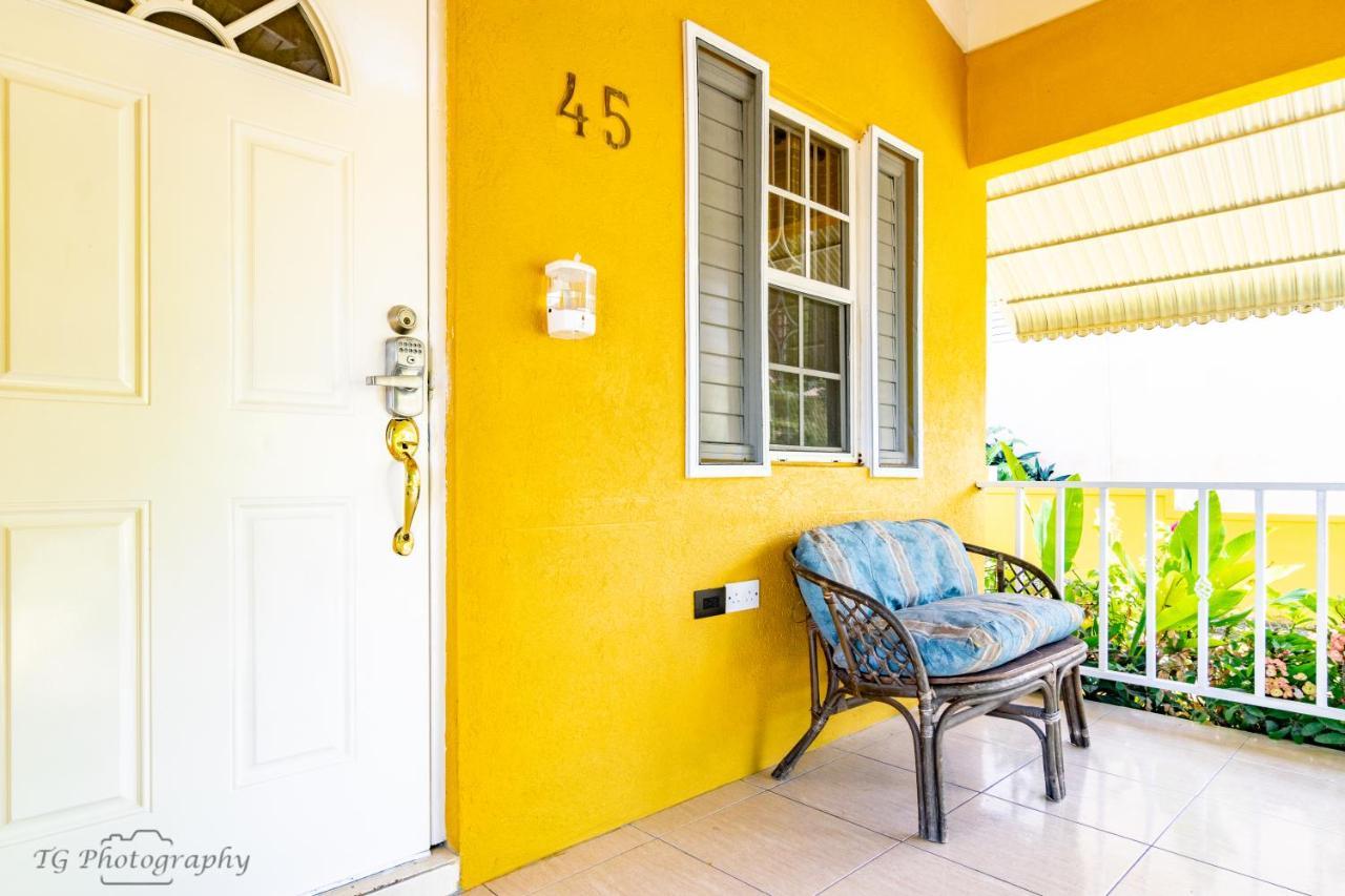 Ocho Rios Emerald 2 Bed 10 Mins Ocho Rios 24Hrs Hot Water Wi Fi 外观 照片